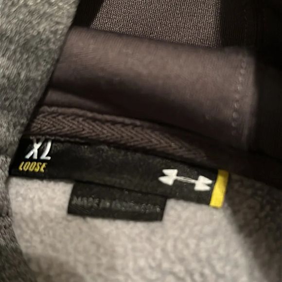 Under Armour MLB Chicago Cubs Grey Loose Fit Fleece Drawstring Hoodie - Picture 3 of 3